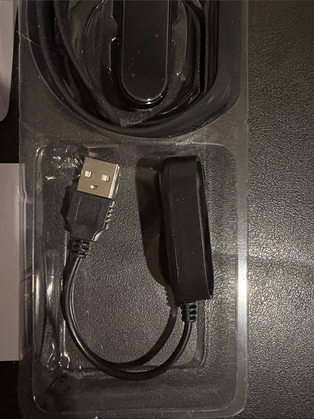 Black Fitness Tracker Smart Band with USB Charger - Picture 3 of 7